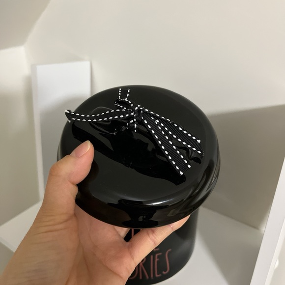 Rae Dunn Fangs For The Memories Halloween Black Ceramic Canister Candy Jar - Picture 4 of 7